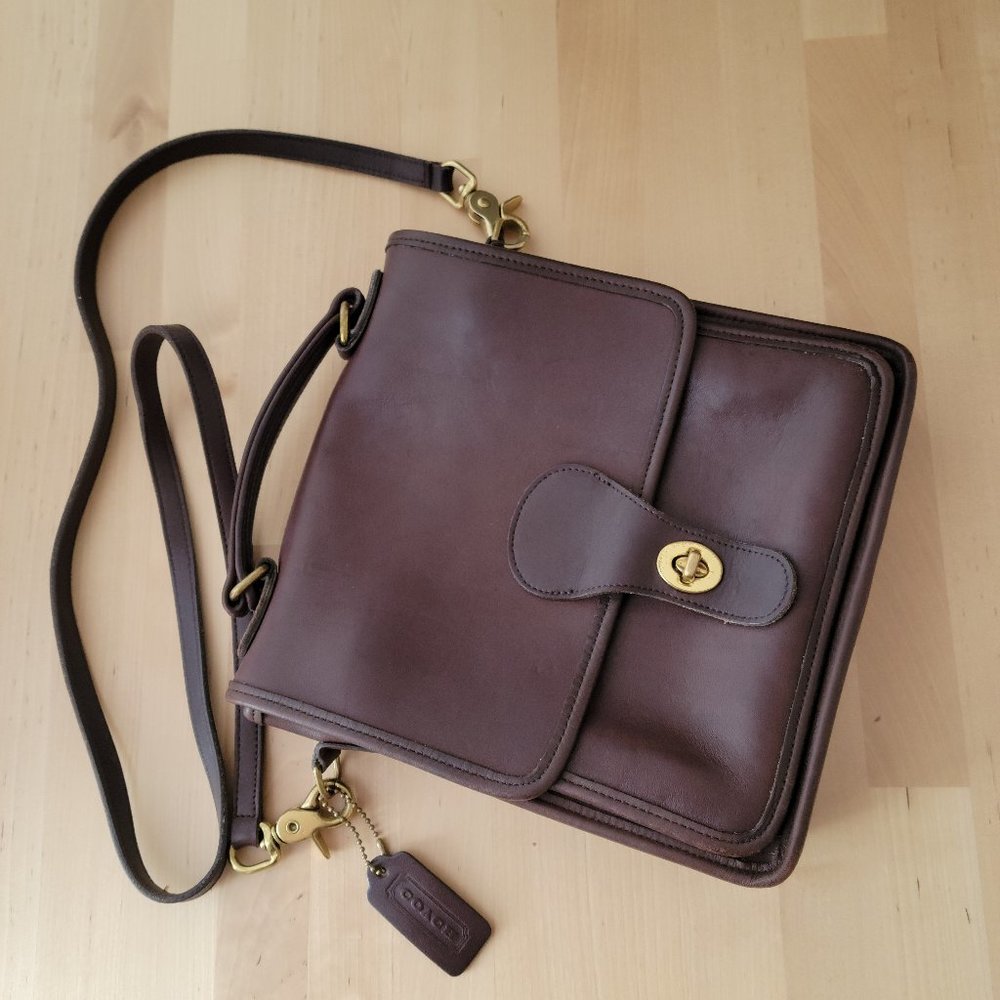 Coach Vintage Station Bag Glovetanned Leather Brown